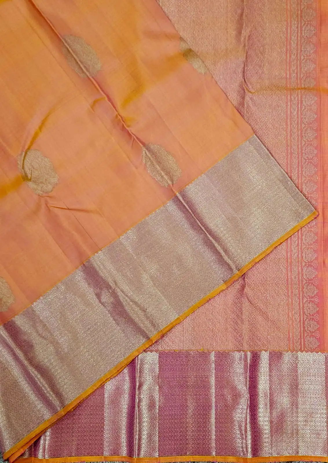 Silver Zari Woven Leaf Motifs Rich Pallu Kanchipuram Silk Saree